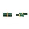 Van Cleef & Arpels 1970's pair of cufflinks in yellow gold,  cornelian and malachite - Detail D1 thumbnail