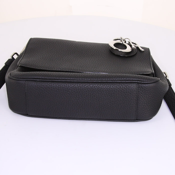 Dior Be Dior shoulder bag in black leather - Detail D5