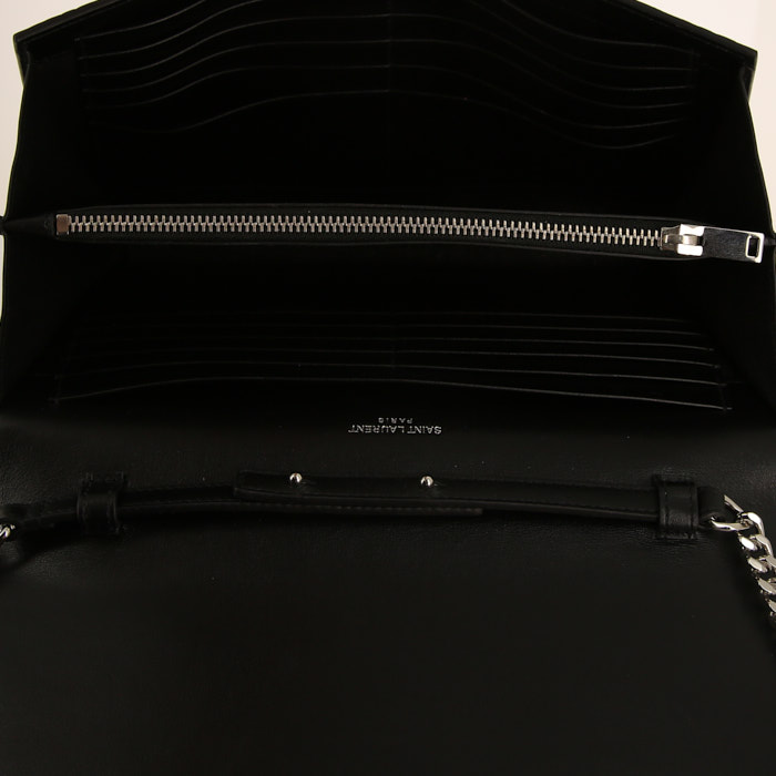 Sac bandoulière Saint Laurent Wallet on Chain en cuir noir - Detail D2