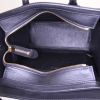 Sac bandoulière Celine Luggage Nano en cuir noir - Detail D3 thumbnail