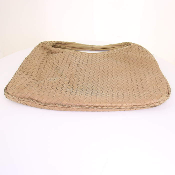 Borsa Bottega Veneta Veneta modello grande in pelle intrecciata beige - Detail D4