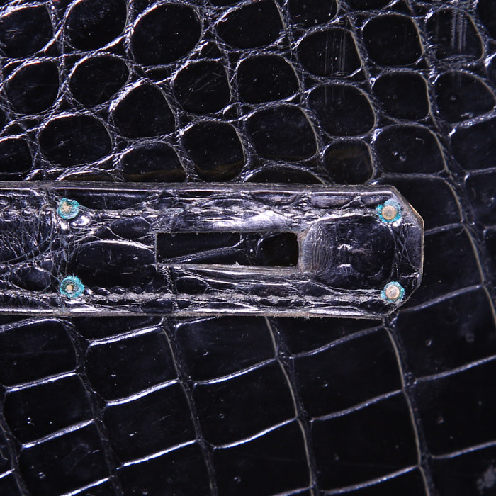Hermes Kelly 28 cm handbag in black porosus crocodile - Detail D5