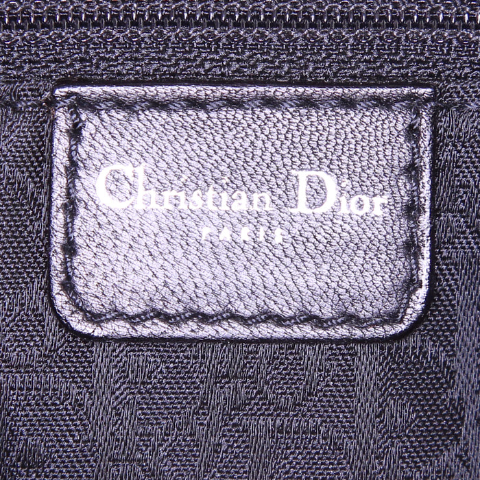 Bolso de mano Dior Hardcore en satén rojo y negro - Detail D3