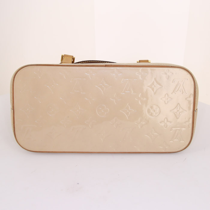 Louis Vuitton Houston shopping bag in beige monogram patent leather and natural leather - Detail D4