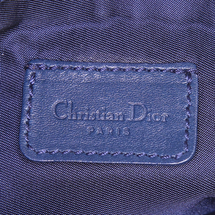 Bolso para llevar al hombro o en la mano Dior Saddle en lona denim Monogram azul y cuero azul - Detail D3