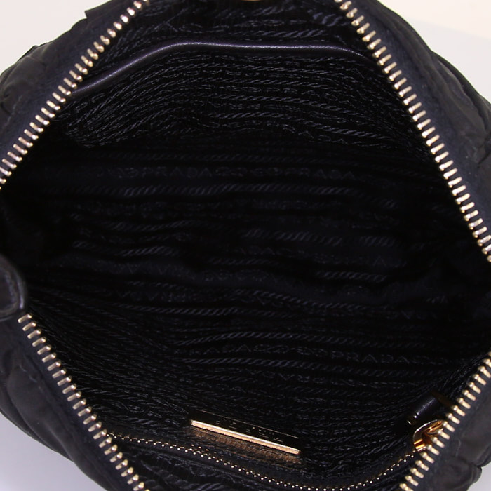 Prada Gaufre shoulder bag in black quilted canvas and black leather - Detail D2