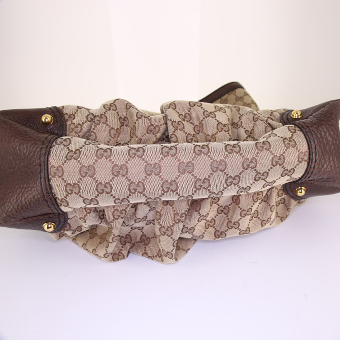 Bolso Cabás Gucci Mors modelo grande en lona Monogram beige y cuero marrón - Detail D4