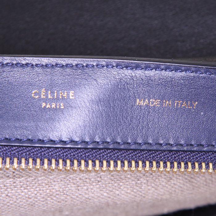 Sac à main Celine Trapeze moyen modèle en cuir noir et bleu et toile beige - Detail D4