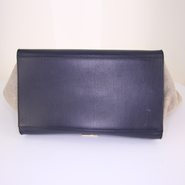Sac à main Celine Trapeze moyen modèle en cuir noir et bleu et toile beige - Detail D5