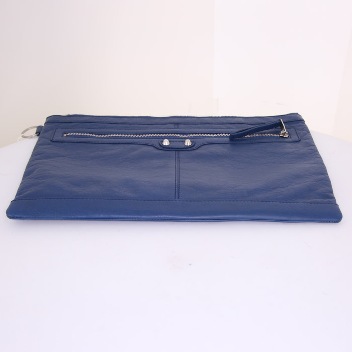 Leder blau - Detail D4