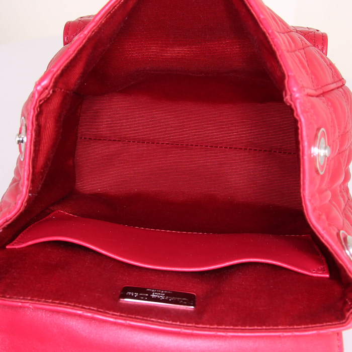 Mochila Dior Stardust modelo pequeño en cuero rojo - Detail D2