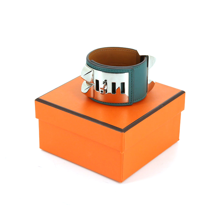 Hermes Médor cuff bracelet in palladium and leather - Detail D2