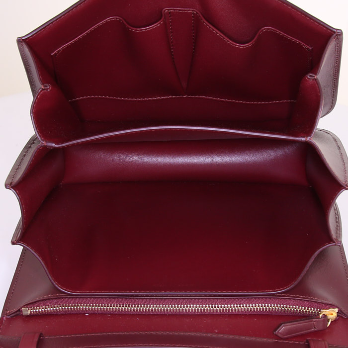 Sac à main Celine Classic Box moyen modèle en cuir box bordeaux - Detail D2