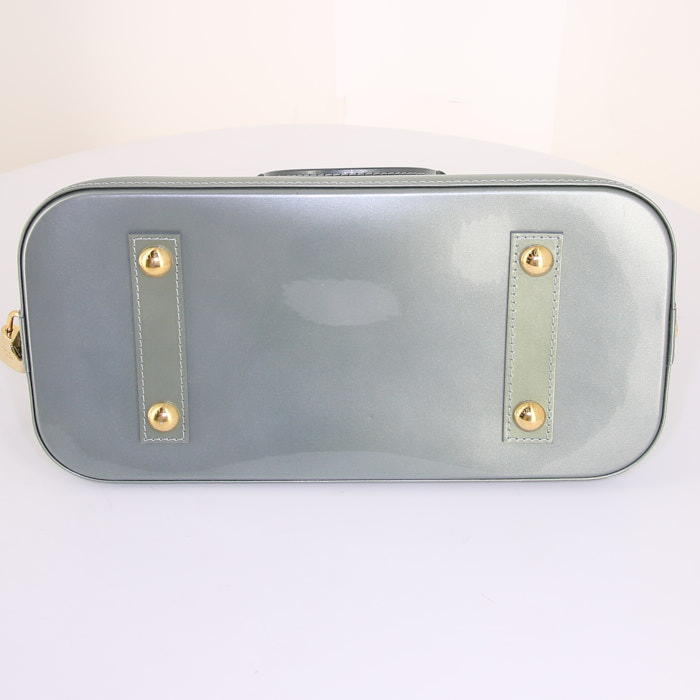 Borsa Louis Vuitton Alma modello medio in pelle verniciata monogram grigia - Detail D4