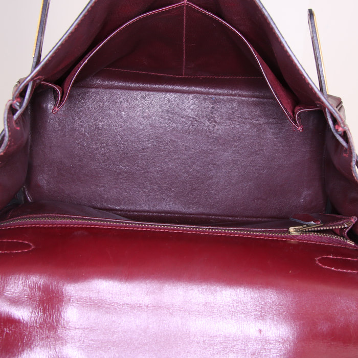Sac à main Hermes Kelly 28 cm en cuir box bordeaux - Detail D3