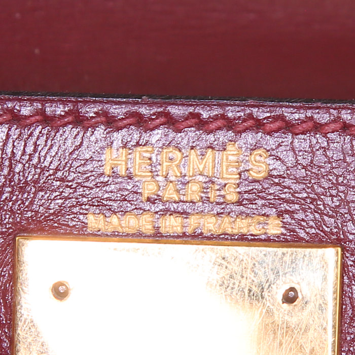 Hermes Kelly 28 cm handbag in burgundy box leather - Detail D4