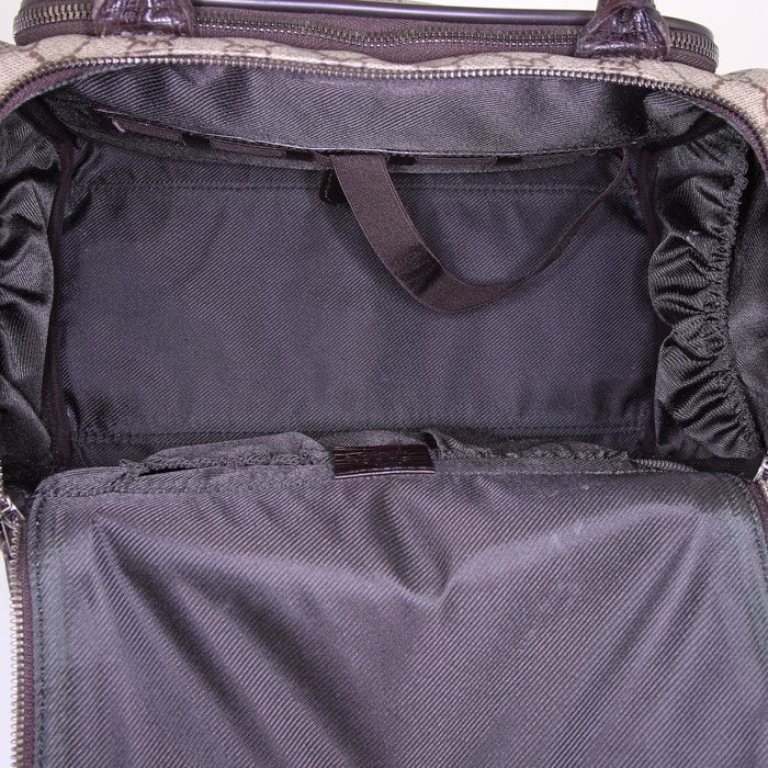 Bolsa de viaje Gucci pequeña en lona Monogram beige y cuero marrón - Detail D2