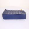 Bolso bandolera Chanel Chic With Me en cuero acolchado azul - Detail D5 thumbnail