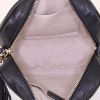 Gucci Soho Disco shoulder bag in black grained leather - Detail D2 thumbnail