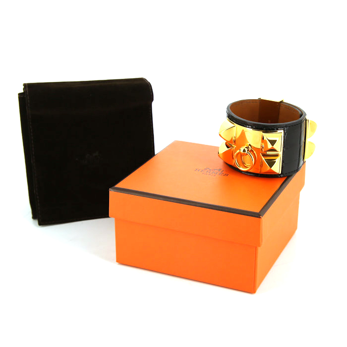 Hermes Médor cuff bracelet in gold plated and alligator - Detail D2