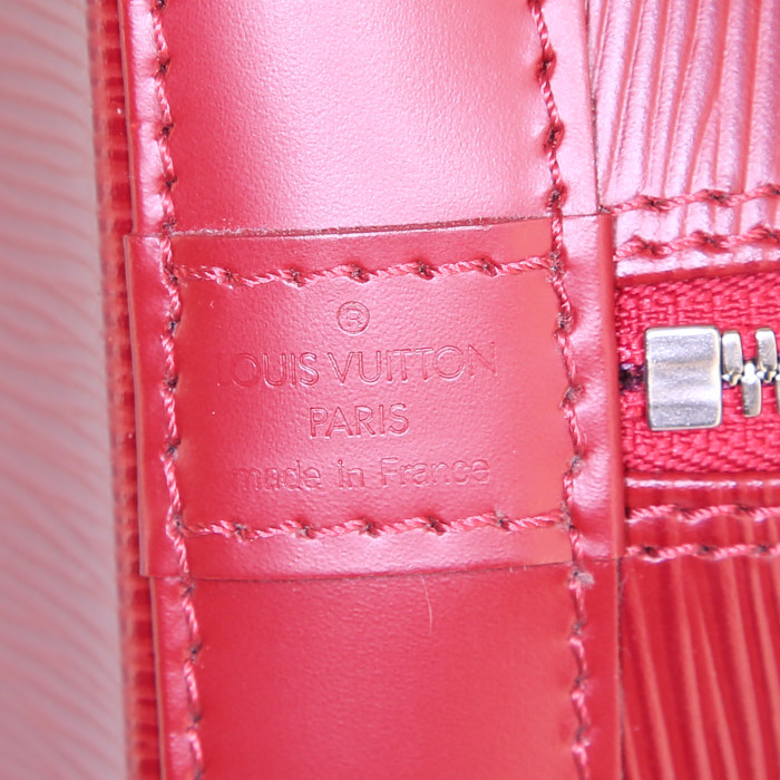 Bolso de mano Louis Vuitton Alma en cuero Epi rojo - Detail D3