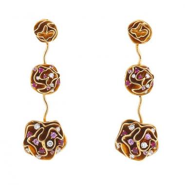Orecchini pendenti Louis Vuitton Louisette in oro giallo,  rubini e zaffiri rosa e diamanti