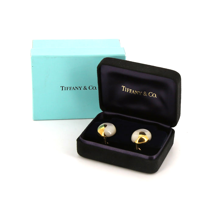 Pendientes Tiffany 
Co en oro amarillo y nácar blanco - Detail D2