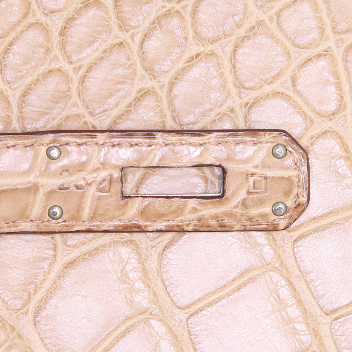 Bolso de mano Hermes Birkin 35 cm en aligátor beige - Detail D4