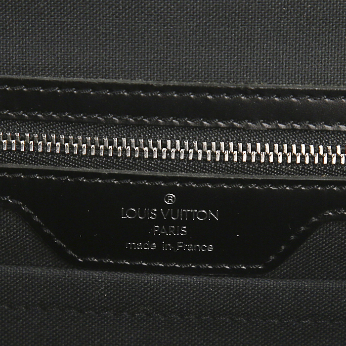 Borsa a tracolla Louis Vuitton Taimyr in pelle taiga nera e tela nera - Detail D3