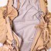 Bolso de mano Chloé Paddington en cuero granulado beige miel - Detail D2 thumbnail
