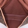 Borsa a tracolla Louis Vuitton Saumur in tela monogram cerata marrone e pelle naturale - Detail D2 thumbnail