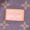 Borsa a tracolla Louis Vuitton Saumur in tela monogram cerata marrone e pelle naturale - Detail D4 thumbnail