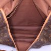 Bolso bandolera Louis Vuitton Saumur modelo grande en lona Monogram revestida marrón y cuero natural - Detail D2 thumbnail