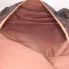 Borsa a tracolla Louis Vuitton Saumur modello medio in tela monogram cerata marrone e pelle naturale - Detail D2 thumbnail