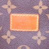 Sac bandoulière Louis Vuitton Saumur grand modèle en toile monogram enduite marron et cuir naturel - Detail D4 thumbnail