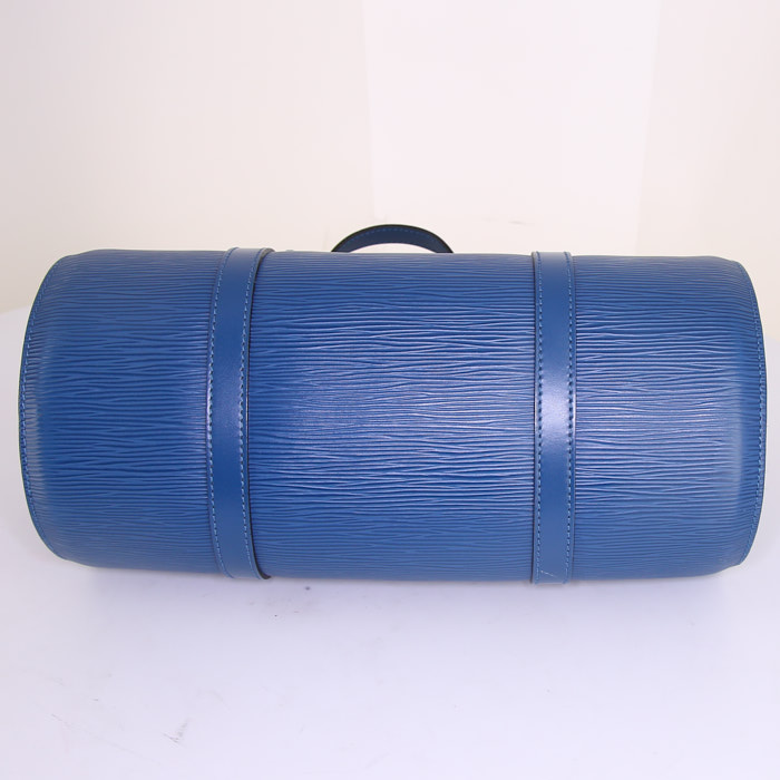 Sac à main Louis Vuitton Soufflot en cuir épi bleu - Detail D4