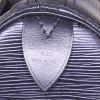 Bolso de mano Louis Vuitton Speedy 25 cm en cuero Epi negro - Detail D3 thumbnail