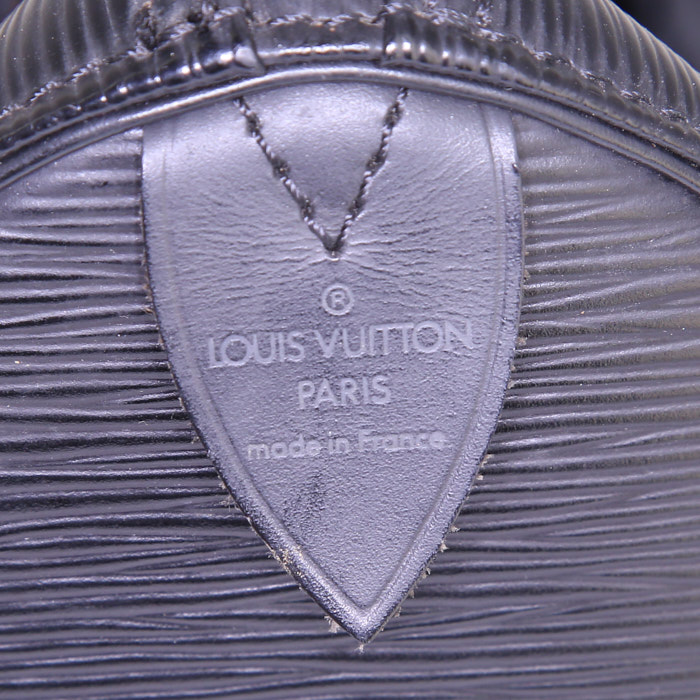 Sac à main Louis Vuitton Speedy 25 cm en cuir épi noir - Detail D3