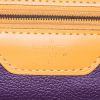 Shopping bag Louis Vuitton Louis Vuitton Sac Plat in pelle Epi gialla - Detail D3 thumbnail
