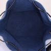 Bolso de mano Louis Vuitton petit Noé modelo pequeño en cuero Epi azul y cuero negro - Detail D2 thumbnail