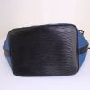 Louis Vuitton petit Noé handbag in blue epi leather and black leather - Detail D4 thumbnail