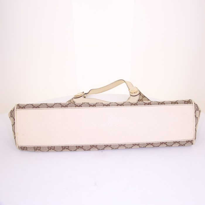 Sac porté épaule ou main Gucci Charmy en toile monogram beige et cuir crème - Detail D4