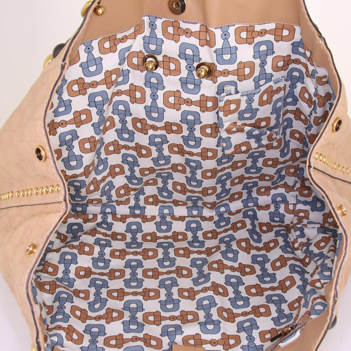Gucci Babouska handbag in beige empreinte monogram leather - Detail D3
