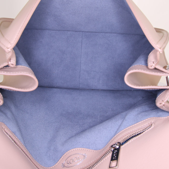 Bolso de mano Tod's Double T modelo grande en cuero beige - Detail D2