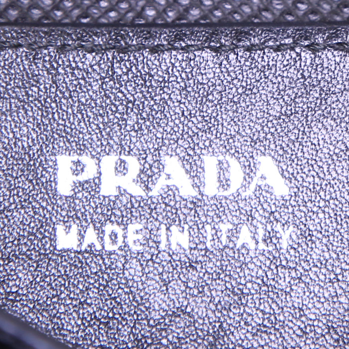 Bolso de mano Prada Lux en cuero saffiano negro - Detail D4