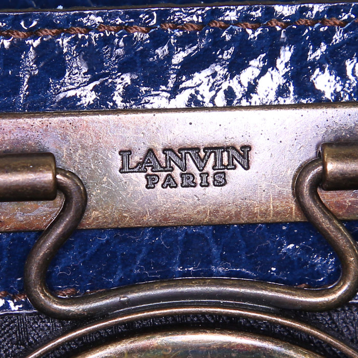 Lanvin handbag in blue patent leather - Detail D4