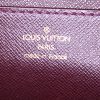 Porte-documents Louis Vuitton Laguito en cuir taiga aubergine - Detail D3 thumbnail