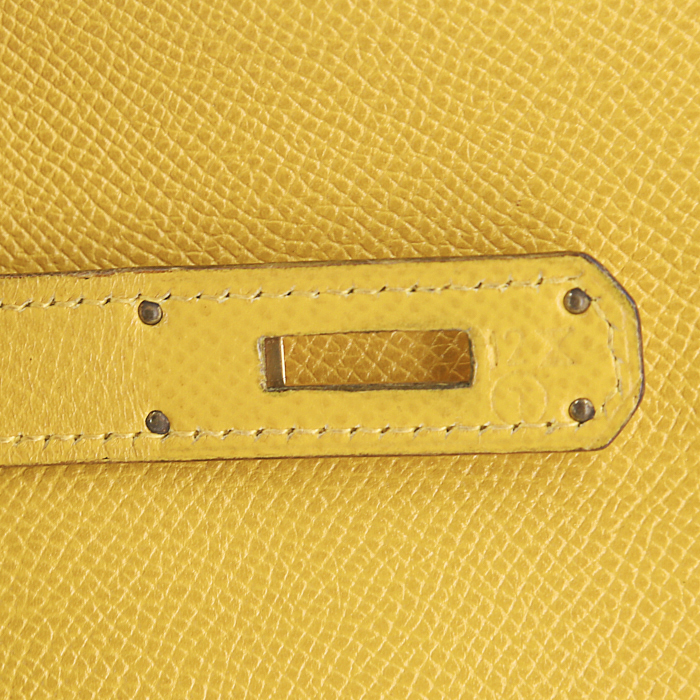 Bolso de mano Hermes Kelly 32 cm en cuero epsom amarillo - Detail D5