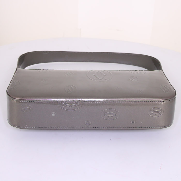 Cartier handbag in grey patent leather - Detail D4