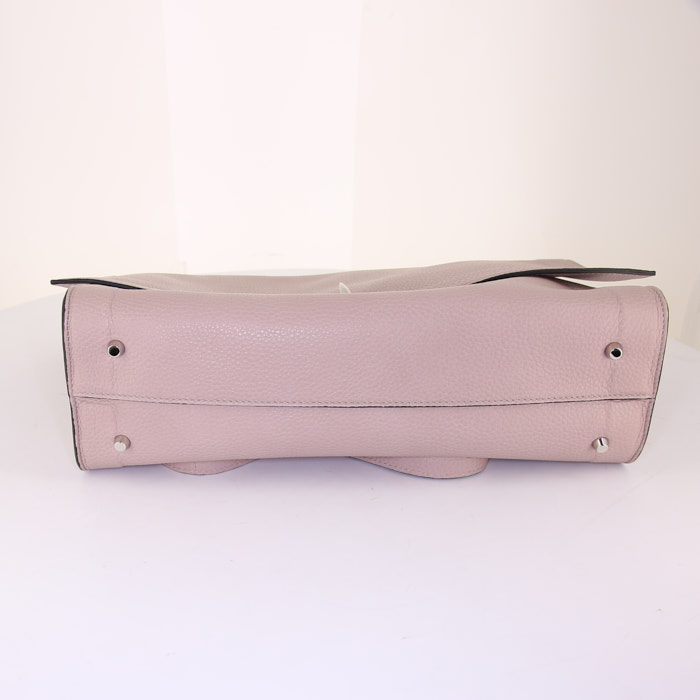 Givenchy Shark large model shoulder bag in beige grained leather - Detail D5